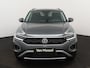 Volkswagen T-Roc 1.0 TSI Oranje Edition 116 PK | Navigatie | Apple Carplay | Dodehoek sensoren | Android Auto | Climate control | Camera | Keyless access | Adaptieve cruise control | 17" Lichtmetalen velgen |