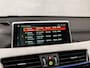 BMW X1 xDrive25i M Sport Executive 225Pk Automaat (GROOT NAVI, M PAKKET, HEAD-UP DISPLAY, HARMAN/KARDON, VIRTUAL COCKPIT, ALCANTARA SPORTSTOELEN, STOELVERWARMING, GETINT GLAS, ELEK ACHTERKLEP, NIEUWSTAAT)