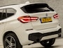 BMW X1 xDrive25i M Sport Executive 225Pk Automaat (GROOT NAVI, M PAKKET, HEAD-UP DISPLAY, HARMAN/KARDON, VIRTUAL COCKPIT, ALCANTARA SPORTSTOELEN, STOELVERWARMING, GETINT GLAS, ELEK ACHTERKLEP, NIEUWSTAAT)