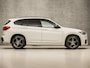BMW X1 xDrive25i M Sport Executive 225Pk Automaat (GROOT NAVI, M PAKKET, HEAD-UP DISPLAY, HARMAN/KARDON, VIRTUAL COCKPIT, ALCANTARA SPORTSTOELEN, STOELVERWARMING, GETINT GLAS, ELEK ACHTERKLEP, NIEUWSTAAT)