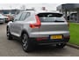 Volvo XC40 B4 211PK Automaat Plus Dark | H&K | Trekhaak | ACC | Allseasons | Camera | Elektr. stoel |