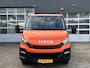 IVECO Daily 35C14 2.3 375 Laadklep 500kg Trekhaak 3500kg trekgewicht Airco 2-Persoons Open laadbak Pick-up P-up Bakwagen Telefoonverbinding 1e eigenaar Euro 6 Bpm vrij !!!