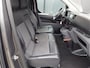 Opel Vivaro-e 50kWh L3H1 Innovation DUBBEL CABINE APPLE CARPLAY CAMERA HALF LEER LED NAVI CRUISE TREKHAAK