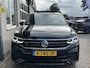 Volkswagen Tiguan Allspace 2.0 TSI 4Motion R-Line / AUTOMAAT/ PANO/ 7-PERSOONS/ 2X R-LINE/ FULL-LED/ HEAD-UP/ APP-CONNECT/ TREKHAAK/ NAVI/ 20'' LMV/ 190 PK/ STOEL-STUURVERWARM.