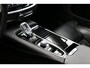 Volvo V60 2.0 T8 Plug-in Hybrid AWD Plus R-Line 341Pk Aut Full Options 1e eigenaar Panoramadak Trekhaak 360 Camera