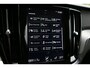 Volvo V60 2.0 T8 Plug-in Hybrid AWD Plus R-Line 341Pk Aut Full Options 1e eigenaar Panoramadak Trekhaak 360 Camera