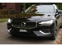 Volvo V60 2.0 T8 Plug-in Hybrid AWD Plus R-Line 341Pk Aut Full Options 1e eigenaar Panoramadak Trekhaak 360 Camera