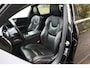 Volvo V60 2.0 T8 Plug-in Hybrid AWD Plus R-Line 341Pk Aut Full Options 1e eigenaar Panoramadak Trekhaak 360 Camera