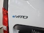 Mercedes-Benz eVito Bestelwagen 66 kWh L2 | Navigatie | Achteruitrijcamera | Stoelverwarming | Cruise Control | Bijrijdersbank | Achterdeuren |
