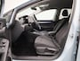 Volkswagen Golf 1.5 eHybrid Life Edition | Automaat | Navigatie | Draadloze Apple carplay | Adaptieve cruise control | File Assist | Climate control | Stuur- en Stoelverwarming | 360' graden Camera | Park Assist | Elektrische Trekhaak |