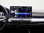 Volkswagen Golf 1.5 eHybrid Life Edition | Automaat | Navigatie | Draadloze Apple carplay | Adaptieve cruise control | File Assist | Climate control | Stuur- en Stoelverwarming | 360' graden Camera | Park Assist | Elektrische Trekhaak |