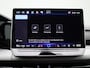 Volkswagen Golf 1.5 eHybrid Life Edition | Automaat | Navigatie | Draadloze Apple carplay | Adaptieve cruise control | File Assist | Climate control | Stuur- en Stoelverwarming | 360' graden Camera | Park Assist | Elektrische Trekhaak |