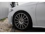 Mercedes-Benz A-klasse 200 Business Solution AMG Night 164PK Automaat 19 inch Panoramadak Massage Sfeerverlichting Widescreen Multibeam LED Navigatie Achteruitrijcamera Elektrische Stoelen