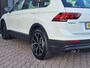 Volkswagen Tiguan 1.5 TSI ACT Comfortline | Automaat | LED | Pano | Stoelverwarming | ACC | App-connect | Lane Assist | Light Assist | Navi | Ambiente |