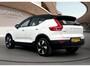 Volvo EX40 Single Motor Extended Range Ultra 82 kWh | Trekhaak | Full LED adaptive verlichting | Stoel + Stuurverwarming | PDC + Camara | Warmtepomp | All Season |