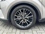 Toyota C-HR 1.8 Hybrid Executive | Stoelverwarming, Navigatie, Keyless, Leer/Stof, 18 Inch