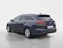 Kia Ceed Sportswagon 1.5T DynamicPlusLine | AUTOMAAT | Stoel en stuurverwarming | Camera | Navigatie | Elektrische achterklep | Keyless met startknop | Getinte ramen achter | Apple Carplay / Android Auto |