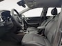 Kia Ceed Sportswagon 1.5T DynamicPlusLine | AUTOMAAT | Stoel en stuurverwarming | Camera | Navigatie | Elektrische achterklep | Keyless met startknop | Getinte ramen achter | Apple Carplay / Android Auto |