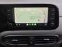 Hyundai i10 1.0 Comfort Smart Automaat / Fabrieksgarantie tot 07-2026 / Allseason banden /   Stuur-, en Stoel verwarming / Navigatie via Apple Carplay of Android Auto / Cruise control / Achteruitrijcamera / Climate control / Elektrische ramen voor /