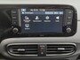 Hyundai i10 1.0 Comfort Smart Automaat / Fabrieksgarantie tot 07-2026 / Allseason banden /   Stuur-, en Stoel verwarming / Navigatie via Apple Carplay of Android Auto / Cruise control / Achteruitrijcamera / Climate control / Elektrische ramen voor /