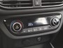 Hyundai i10 1.0 Comfort Smart Automaat / Fabrieksgarantie tot 07-2026 / Allseason banden /   Stuur-, en Stoel verwarming / Navigatie via Apple Carplay of Android Auto / Cruise control / Achteruitrijcamera / Climate control / Elektrische ramen voor /