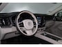Volvo XC60 T6 Plug-in hybrid AWD Ultimate Bright - LONG RANGE - Panorama/schuifdak - IntelliSafe Assist & Surround - Luchtvering - 360º Camera - Harman/Kardon audio - Verwarmde voorstoelen, stuur & achterbank - Parkeersensoren voor & achter - Elektr. bedienb. voorstoelen met geheugen - Head up display - Draadloze tel. lader - 21' LMV
