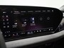 Audi A6 Avant e-tron S edition quattro 100 kWh l Adaptive cruise control l B&O Premium soundsysteem l Verwarmbaar stuurwiel l Panorama-glasdak l Stoelventilatie voor l Adaptive air suspension l Matrix koplampen l Elektrisch verstelbare bestuurdersstoel met geheugen l Bijrijdersdisplay l 360 graden camera l Remzadels rood l Privacy glas l Ambiente lichtpakket Pro l Trekhaak, elektr. wegklapbaar l Elektr. verstelbaar stuurwiel l Alarm Klasse III