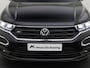 Volkswagen T-Roc 1.5TSI/150PK Sport R DSG · Panoramadak ·Navigatie · Apple/Android · Garantie t/m 25-03-2026 of 100.000km