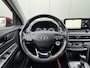 Hyundai Kona 1.6 GDI HEV Premium Eerste eigenaar / Dealeronderhouden/ Leder / Elek. Bedienbare Voorstoelen / Stoel- & Stuurverwarming voor + achter  / Stoelverkoeling /  KRELL Audio /  NL Auto  / 1.300 KG Trekgewicht / Led Verlichting /