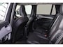 Volvo XC90 T8 Recharge AWD Ultra Dark - Luchtvering - Panorama/schuifdak - IntelliSafe Assist & Surround - 360º Camera - Bowers & Wilkins audio - Adaptieve LED koplampen - Verwarmde voorstoelen, stuur & achterbank - Parkeersensoren voor & achter - Elektr. bedienb. voorstoelen met geheugen - Head up display - Draadloze tel. lader - Extra getint glas - 21' LMV