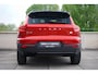 Volvo XC40 1.5 T4 Recharge R-Design Panoramadak | Adaptieve Cruise Control | Parkeersensoren Voor & Achter + Camera | Verwarmbare Voorstoelen