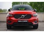 Volvo XC40 1.5 T4 Recharge R-Design Panoramadak | Adaptieve Cruise Control | Parkeersensoren Voor & Achter + Camera | Verwarmbare Voorstoelen