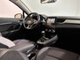 Renault Captur 90PK TCe Intens | Afneembare Trekhaak | Parkeersensoren | Climate Control | Cruise Control | Apple CarPlay/Android Auto | Licht & Regen Sensor | Lichtmetalen Velgen | Privacy Glass |