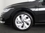 Volkswagen Golf 1.5 eHybrid Life Edition 204 pk Automaat (DSG) | Verlengde garantie | Navigatie via App | Parkeersensoren (Park assist) | Achteruitrijcamera | Adaptieve cruise control |
