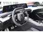 Peugeot 3008 1.2 Hybrid 145PK GT | ELEKTRISCH BEDIENBARE ACHTERKLEP | NAVIGATIE | DRAADLOZE APPLE CARPLAY/ANDROID AUTO | SFEER VERLICHTING | ACHTERUITRIJ CAMERA | PARKEERSENSOREN VOOR EN ACHTER | FULL LED KOPLAMPEN | KEYLESS ENTRY/START | ADAPTIVE CRUISE CONTROL | STOEL/STUUR VERWARMING | LICHTMETALEN VELGEN 19" | DAB+ RADIO |