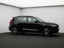 Volvo XC40 2.0 B4 Plus Dark / Trekhaak / Harman Kardon / Elektrische Stoelen / Stoel+Stuurverwarming / Pilot Assist / Allseasonbanden / Keyless /