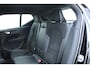 Volvo XC40 T4 Automaat Recharge R-Design | Adaptieve Cruise Control| Verwarmbaar stuurwiel| Verwarmbare voorstoelen| Park Assist Camera Achter|