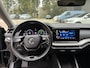 Skoda Octavia Combi 1.0 e-TSI 110pk DSG Business Edition · Apple/Android Car Play · Keyless · Elek. Achterklep · ACC · Stoelverwarming · Navigatie · Draadloze Telefoonlader · Garantie t/m 11-09-2027 of 100.000km