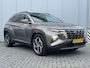 Hyundai Tucson 1.6 T-GDI HEV Premium Sky Eerste eigenaar/ Dealer onderhouden / Glazen schuif- en kanteldak / Trekgewicht 1650 Kg/ Trekhaak  / Elektrische achterklep / Adaptief cruise control / Stuur- en Stoelverwarming / Stoelventilatie /