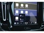 Volvo XC40 B4 Plus Dark | Verwarmbare Voorstoelen en Stuurwiel | Semi-Elektrische Trekhaak | Verwarmbare Voorruit | Premium Audio by Harman Kardon | Adaptieve Cruise Control | Park Assist