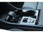 Volvo XC40 B4 Plus Dark | Verwarmbare Voorstoelen en Stuurwiel | Semi-Elektrische Trekhaak | Verwarmbare Voorruit | Premium Audio by Harman Kardon | Adaptieve Cruise Control | Park Assist