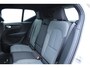 Volvo XC40 B4 Plus Dark | Verwarmbare Voorstoelen en Stuurwiel | Semi-Elektrische Trekhaak | Verwarmbare Voorruit | Premium Audio by Harman Kardon | Adaptieve Cruise Control | Park Assist