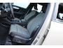 Volvo XC40 B4 Plus Dark | Verwarmbare Voorstoelen en Stuurwiel | Semi-Elektrische Trekhaak | Verwarmbare Voorruit | Premium Audio by Harman Kardon | Adaptieve Cruise Control | Park Assist