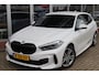 BMW 1-Serie (f40) 118i 140PK AUTOMAAT M-SPORT Navi | Head Up | M-Sportstoelen | Virtual Cockpit | Camera | All Seasons | 17 Inch Lm |