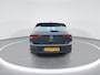 Volkswagen Golf 1.0 eTSI 110pk DSG Life · Apple/Android Car Play · Navigatie · Sfeerverlichting · P-Sensoren · DAB · 16'' Inch · Garantie t/m 31-10-2026 of 100.000km