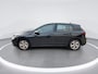 Volkswagen Golf 1.0 eTSI 110pk DSG Life · Apple/Android Car Play · Navigatie · Sfeerverlichting · P-Sensoren · DAB · 16'' Inch · Garantie t/m 31-10-2026 of 100.000km