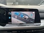 Volkswagen Golf 1.0 eTSI 110pk DSG Life · Apple/Android Car Play · Navigatie · Sfeerverlichting · P-Sensoren · DAB · 16'' Inch · Garantie t/m 31-10-2026 of 100.000km