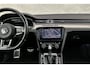 Volkswagen Passat Variant 1.4 TSI Highline Business R | Panoramadak | Stoelverwarming | Lederen bekleding | Trekhaak