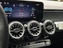 Mercedes-Benz EQB 250+ AMG Line 7p. 71 kWh 7 persoons Wide Screen Ambient verlichting Head Up Burmester