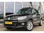 Volkswagen Tiguan 1.4TSI 160PK Sport&Style AUTOMAAT 1e Eigenaar | Panodak | Trekhaak | Bi-Xenon | Navi | Pdc v+a | Parkeer Assistent | NL Auto |